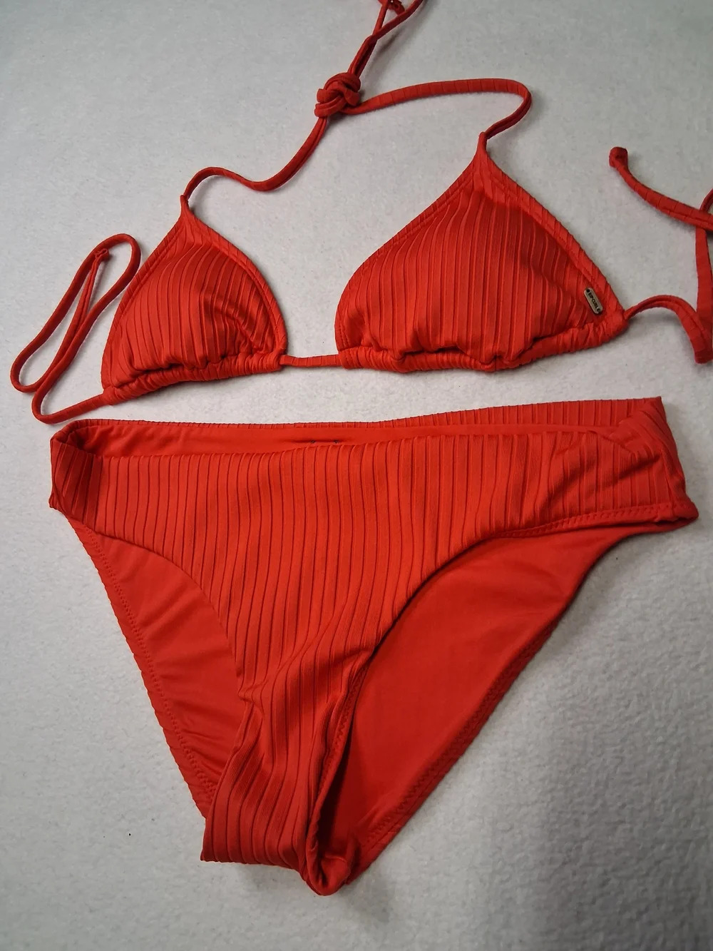 Rip Curl Red Ribbed Triangle Bikini Set - Picture 2 of 6